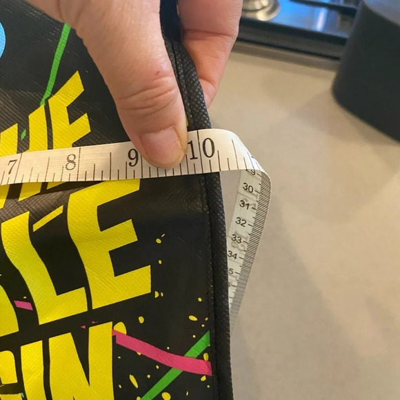 Funko pop black light battle large limited edition bag - Picture 8 of 8